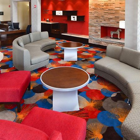 Fairfield Inn And Suites By Marriott North Spring Exterior photo