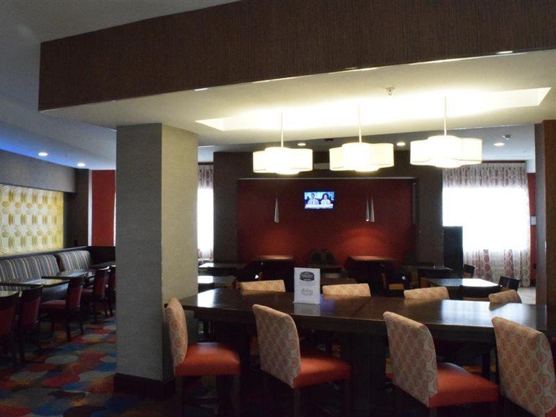 Fairfield Inn And Suites By Marriott North Spring Exterior photo